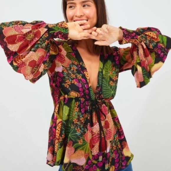 FARM Rio Tops - FARM RIO Black Fruit Floral Vibrant Balloon Sleeve Deep Plunge Blouse Size S
